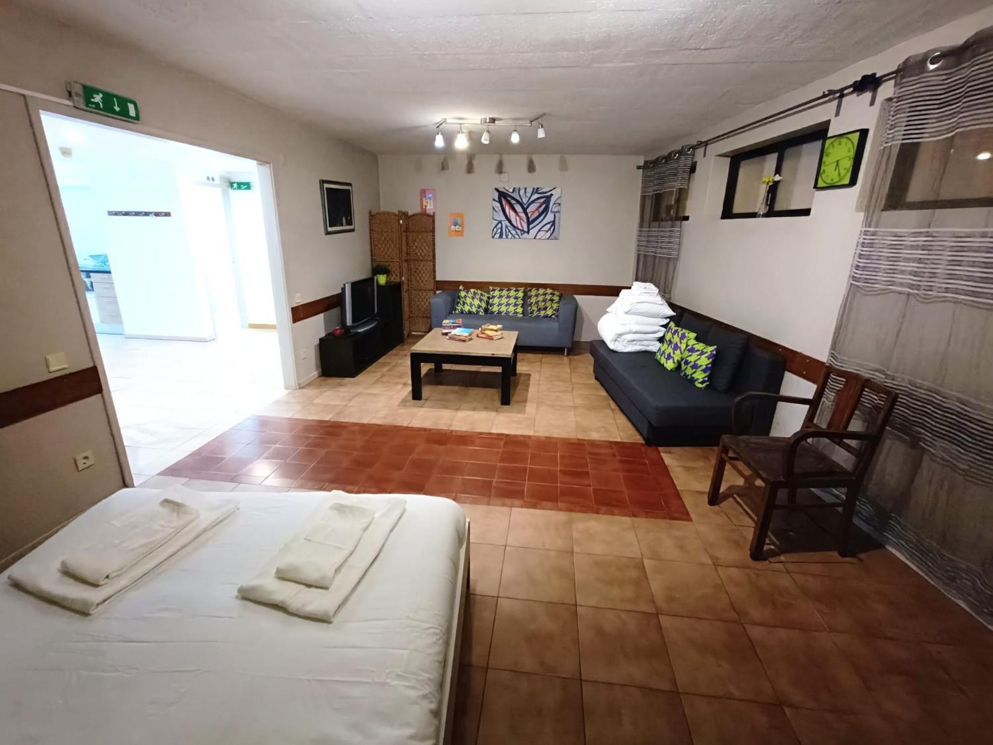Spacious Economic Center Porto Flat Exterior photo